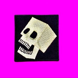 Cube head skeleton skull iron On patch